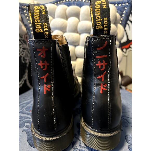 Dr Martens Hokusai The Wave Bex Chelsea Boots Size 11/EU43 - Picture 5 of 7